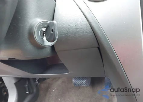 2006 Saturn Ion 3 from USA, damaged, VIN 1G8AL55F26Z157307